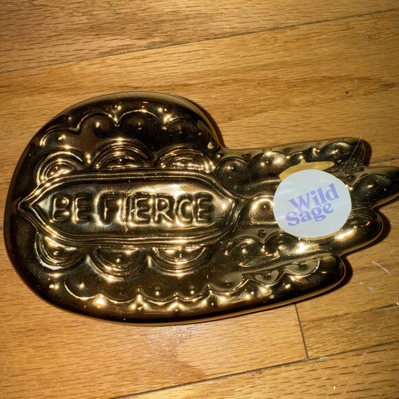 Wild Sage Cassidy Golden Soap Dish - Picture 1 of 2